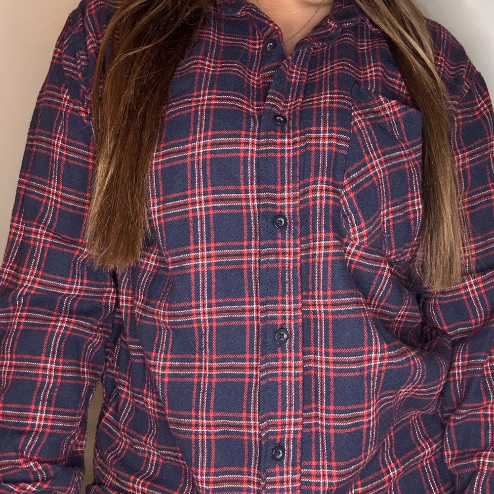 Unisex red and blue flannel. Size: M